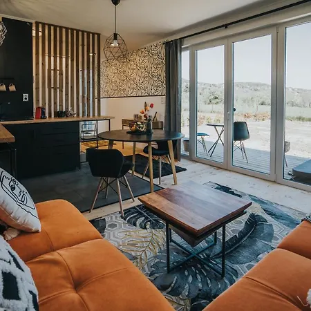 Halacs Homes Boutique Cabins, Unique Villa Balatonalmadi