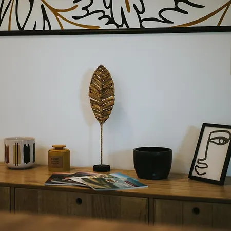 Halacs Homes Boutique Cabins, Unique