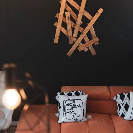 Halacs Homes Boutique Cabins, Unique Villa *