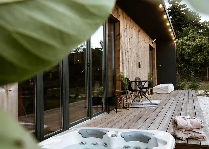 Halacs Homes Boutique Cabins, Unique *